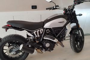 Ducati Scrambler 800 COME NUOVA