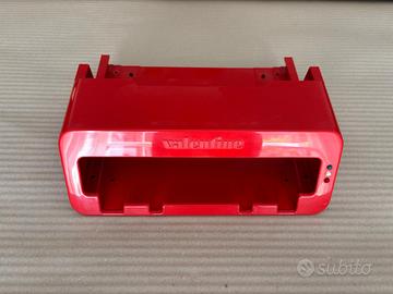 Macchina da scrivere Olivetti Valentine scocca