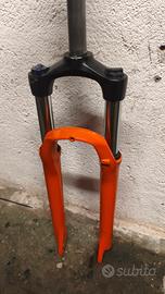 FORCELLA SUNTOUR XCT 30