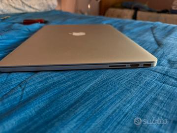Mac Book Pro Retina (meta 2012)