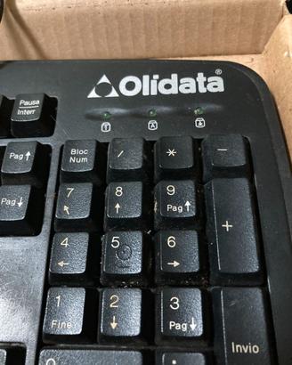 sono 2 tastiere senza mouse  , sono funzionanti
