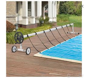 Avvolgitore mobile per telo piscina