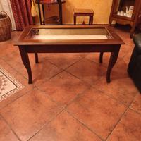 Tavolino vetrina in legno