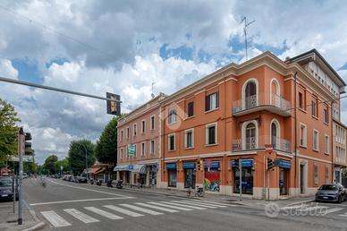 4 LOCALI A BOLOGNA