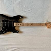 Fender Squier Affinity Stratocaster HSS MN