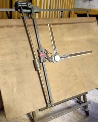 tavolo da disegno - Tecnigrafo