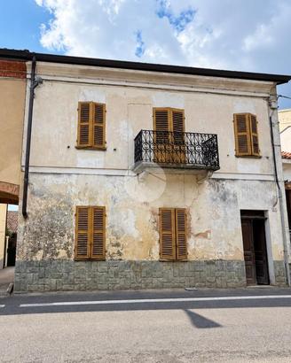 CASA SEMINDIPENDENTE A CASORZO
