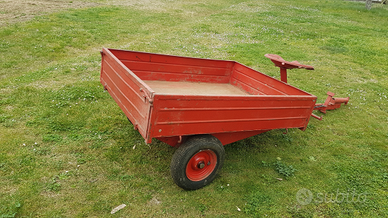 Rimorchio agricolo leggero