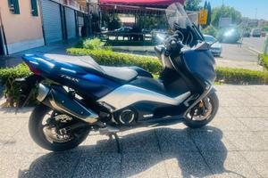 YAMAHA T Max 530 DX TUTTO INCLUSO ANCHE PASSAGGI