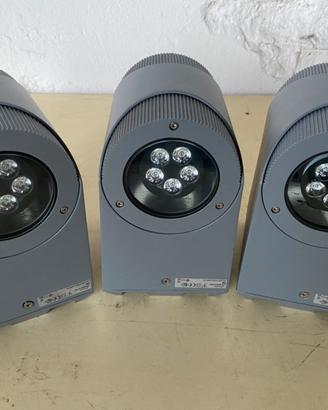 Fari proiettori a Led IVELA bidirezionali