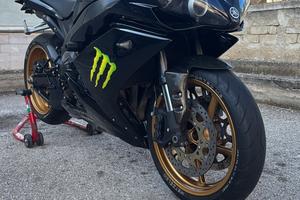 Yamaha r1 black 09