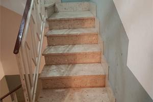 Appartamento al secondo piano in zona centrale