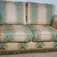 Divano neoclassico marca AZeta