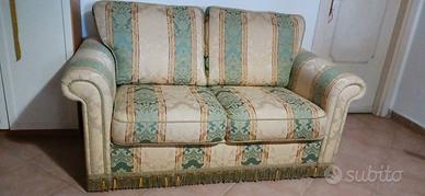 Divano neoclassico marca AZeta