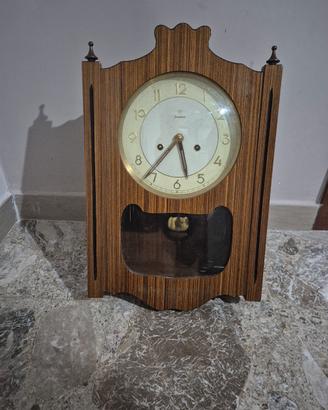Orologio da parete vintage Junghans con pendolo