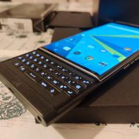 BlackBerry Priv con scatola e cover