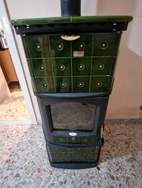 Stufa a Legna Lincar in Maiolica Verde