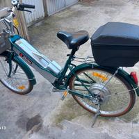 biciclette elettriche  Marina e wayel 