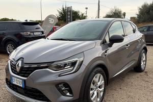 Renault Captur Plug-in Hybrid E-Tech Strafull !!!