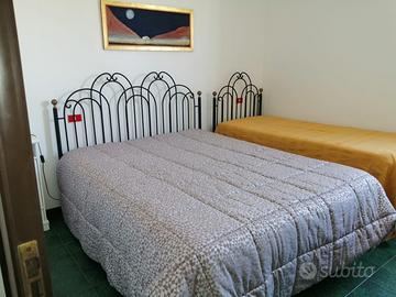 Letti in ferro fatti a mano da fabbro