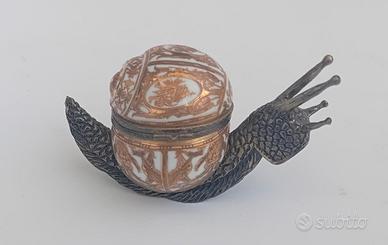 Lumaca "The Royal family"  in ceramica e metallo