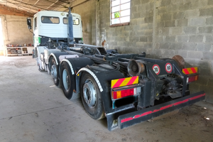 Camion 4 assi scarrabile