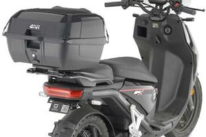 BAULETTO MOTO SCOOTER GIVI 45L ATTACCHI UNIVERSALI