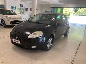 FIAT GRANDE PUNTO 1.2 BENZ - 5 PORTE-NEOPATENTATI