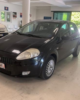 FIAT GRANDE PUNTO 1.2 BENZ - 5 PORTE-NEOPATENTATI