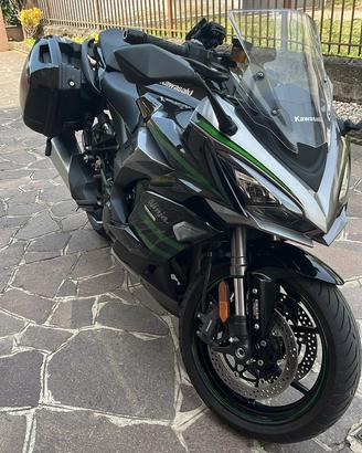 Kawasaki Ninja 1000 sx pronta a viaggiare