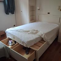 Camera da letto , armadio scrivania