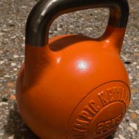 Xenios USA XSSTOKBL28, Kettlebell 28 Kg Arancione