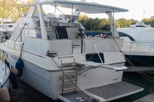 SEA RAY 330 AFT
