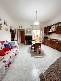 Ampio quadrivano con doppio soggiorno