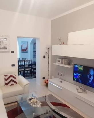 Villa di 140 m² con 4 locali e box auto a Casteggi