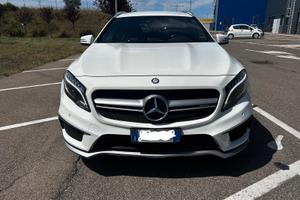 Mercedes Benz GLA 45 AMG