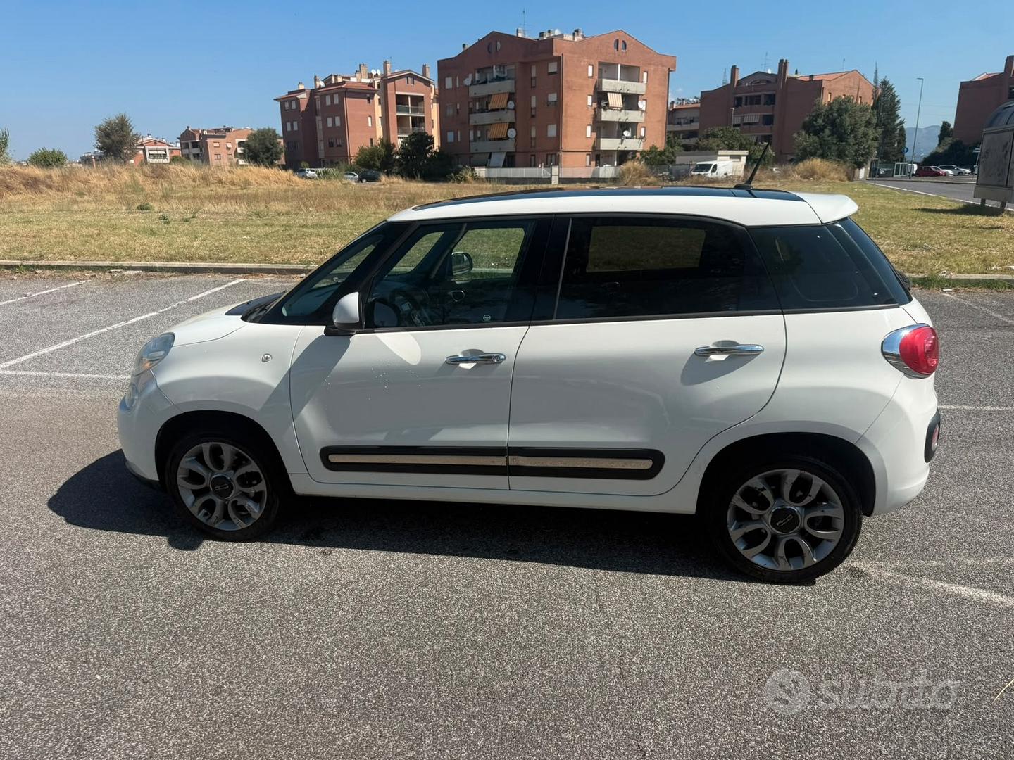 Fiat 500L 2015 photo 4