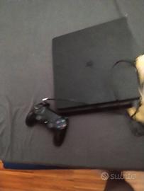 PS4 Slim 