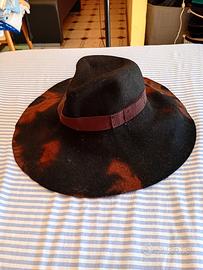 cappello Fedora con falda extra larga 