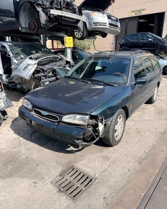 Ricambi Ford Mondeo 2.0 16V Ghia SW Anno 1996 Codi