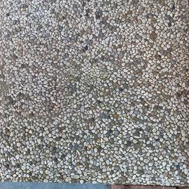 Pavimento in ghiaia ,piastrelle