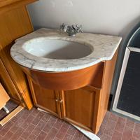 Mobile bagno con piano in marmo