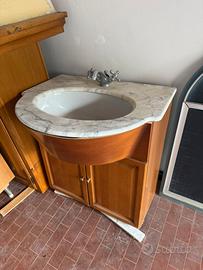 Mobile bagno con piano in marmo