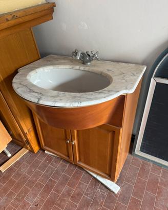Mobile bagno con piano in marmo