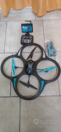 Drone con telecamera e monitor