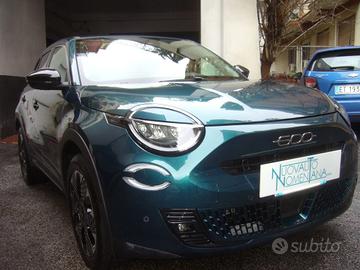 FIAT 600 Hybrid 110CV DCT6 MHEV La Prima NAVI Az