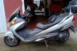 Suzuki Burgman 400 - 2004