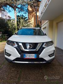 Nissan X Trail 1.6 dig-t tekna
