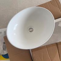 Lavabo da appoggio in ceramica