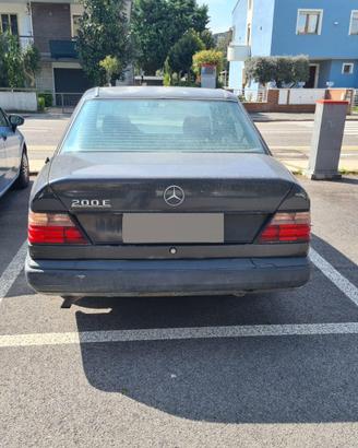 Mercedes 200E - GPL - clima -1989-ASI -gomme nuove